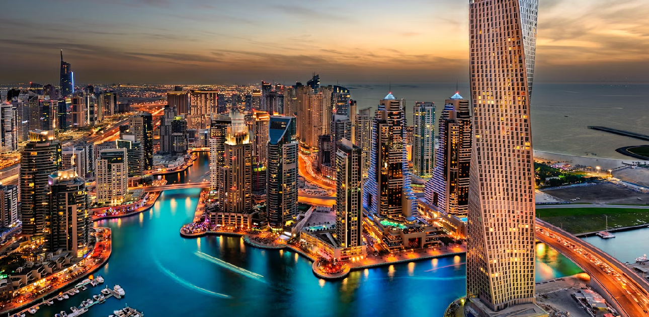 Dubai Tour – Desert, City & Luxury