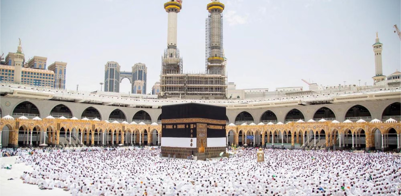 Hajj Tour with Complete Assistance