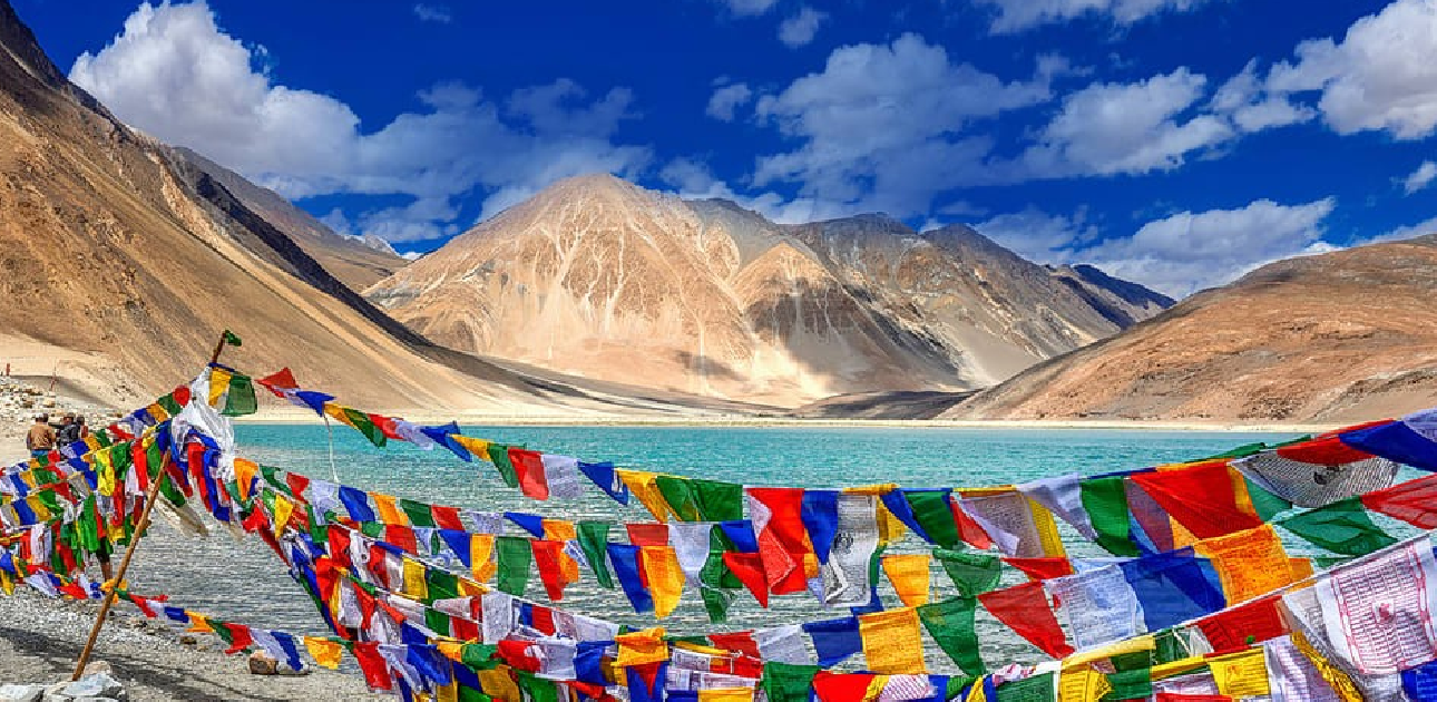 Ladakh Road Trip – Pangong to Nubra